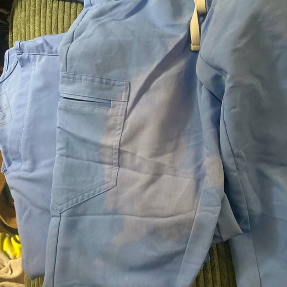 9 piece FIGS LOT 5 Zamora Joggers/ 4 Casma tops-ceil blue - Picture 10 of 10